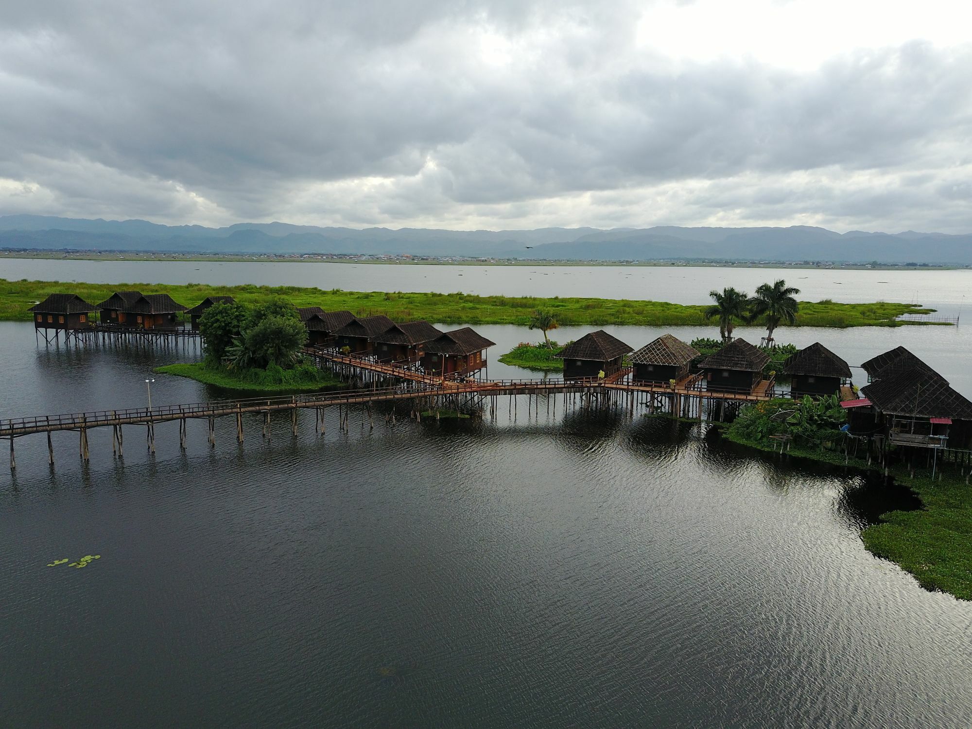 Golden Island Cottages Thale U Hotel Ywama Exteriör bild
